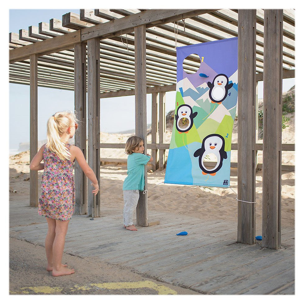 Miniatură: Hraneste pinguinii!, joc de aruncat la tinta