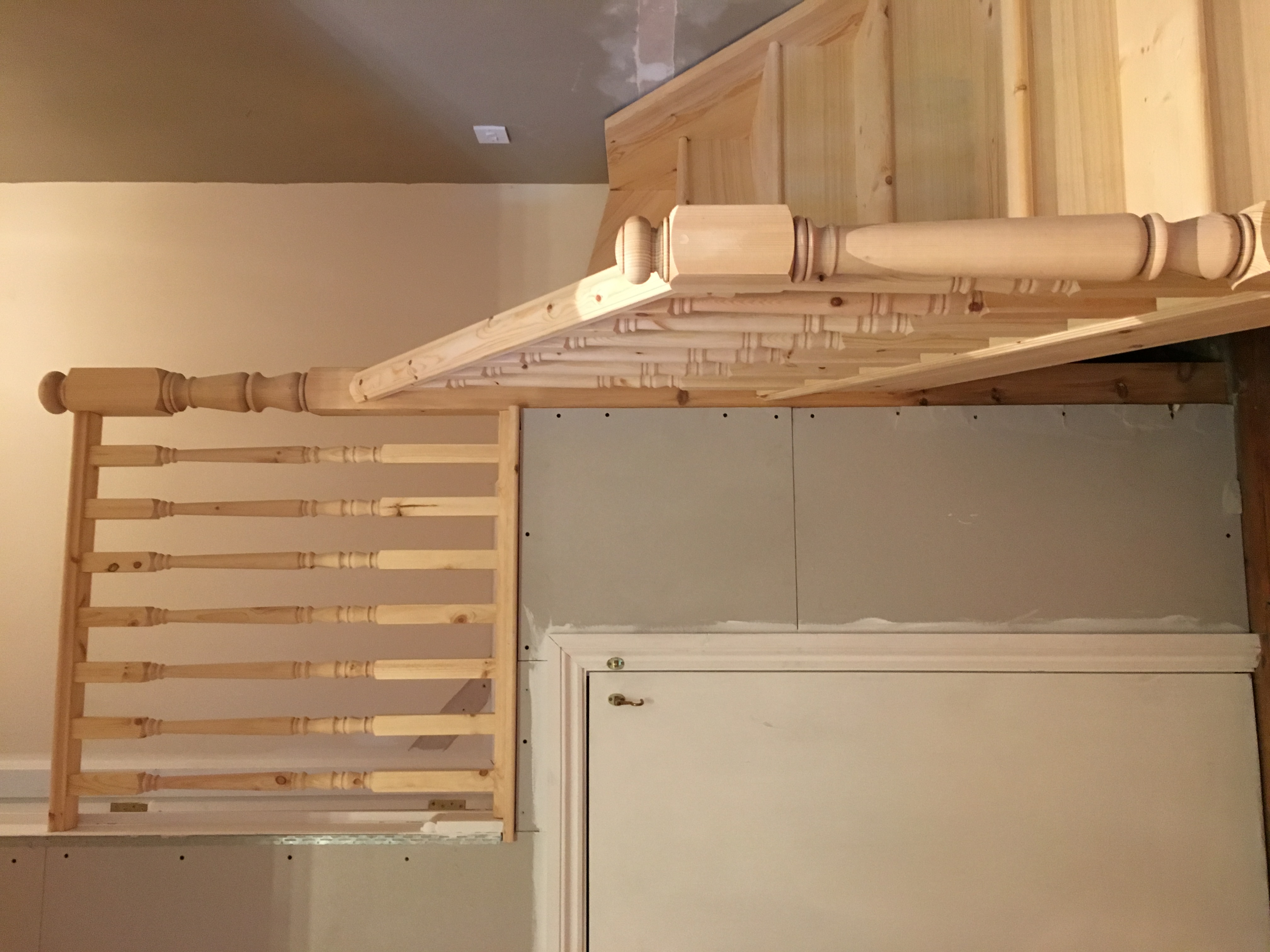 Small winder with turned spindles