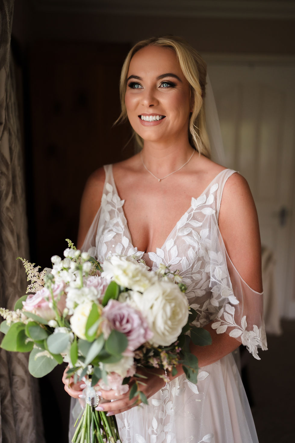 Bronzed bridal look with smokey eyes