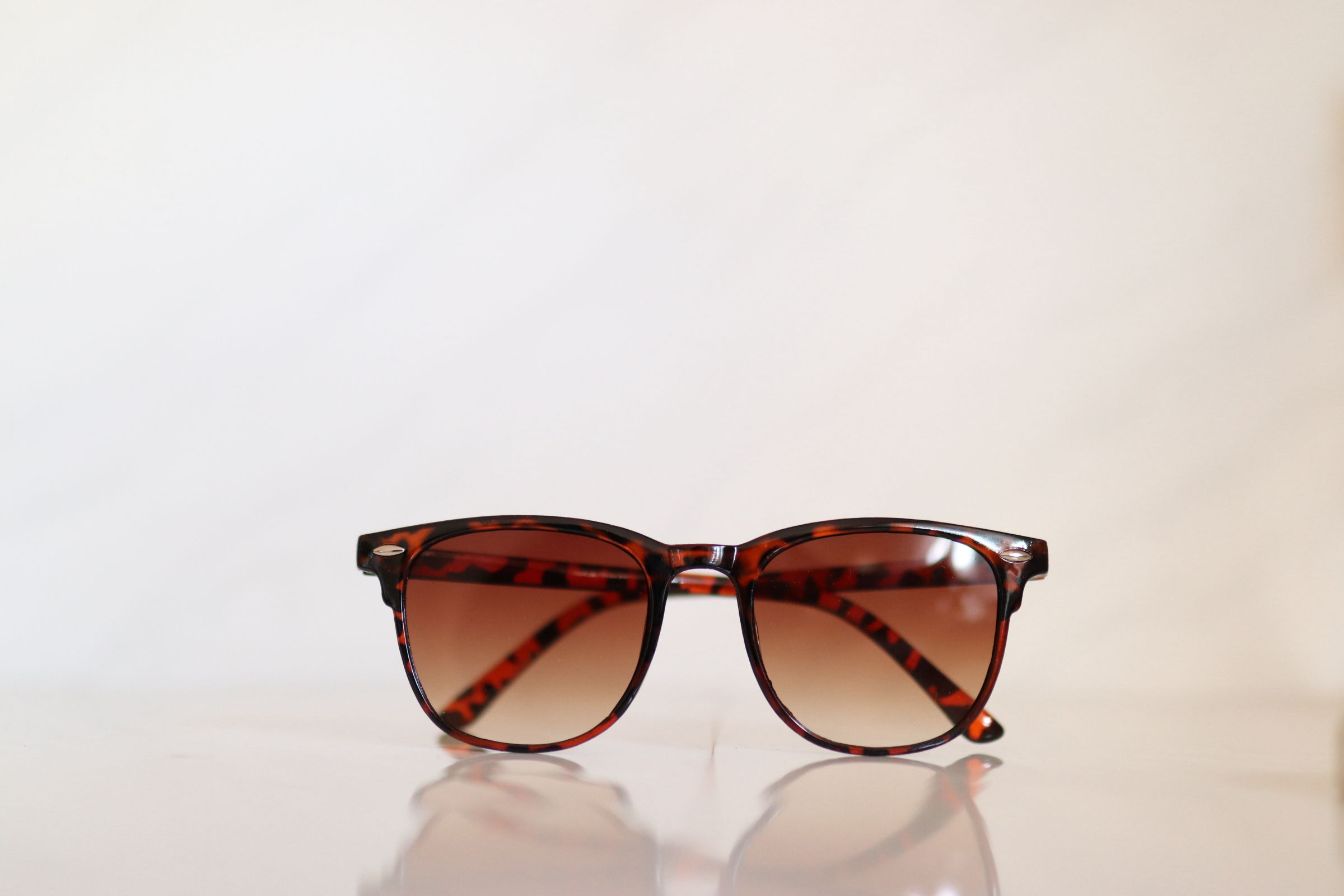 Square leopard sunglasses