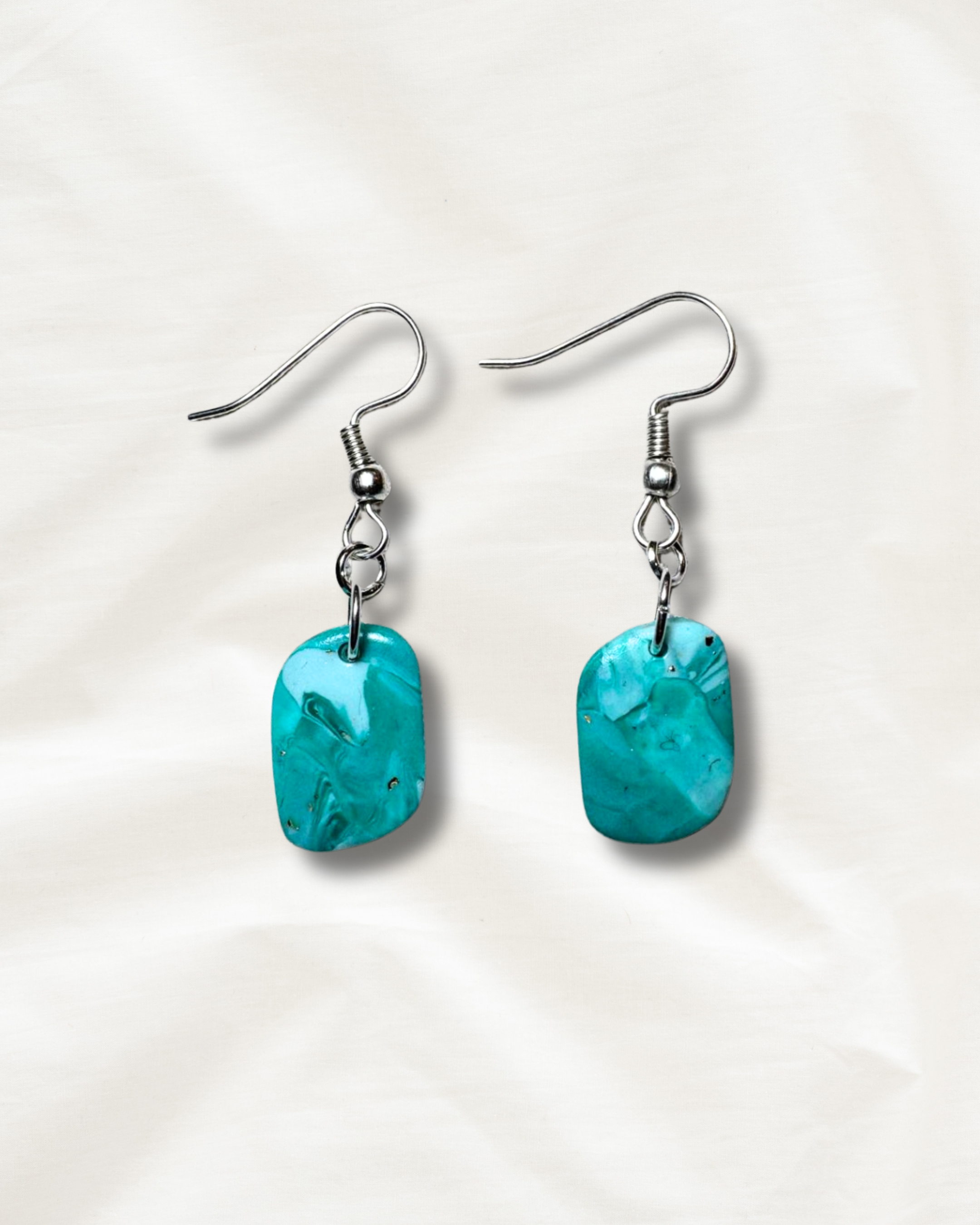 Boucles d'oreilles en argile polymère dégradé émeraude et doré
