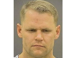 Off Duty Officer Bites Mans Ball-sack During Fight