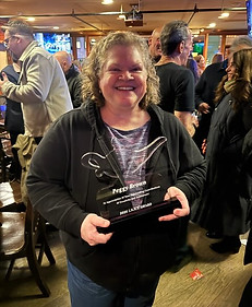 2026 Connollys Pub Peggy Brown with INNY Award photo by Sara Farber.jpg