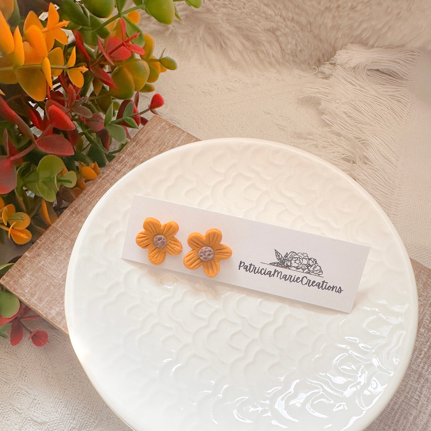 Sunny Meadow Stud minimal clay earrings