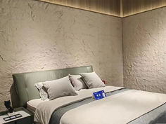 The installation of Phomi MCM stone wall panel