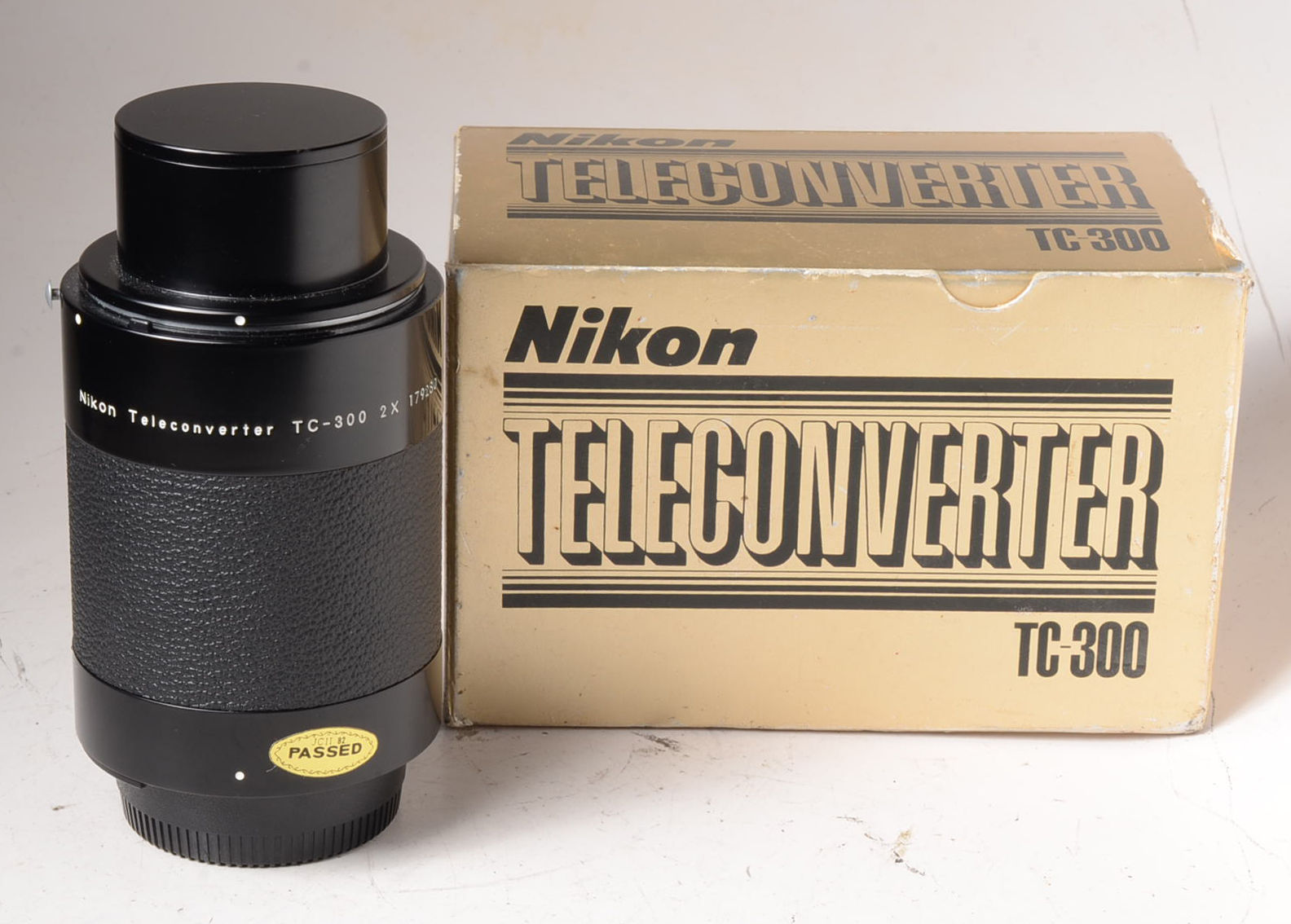 Nikon TC-300 Teleconverter