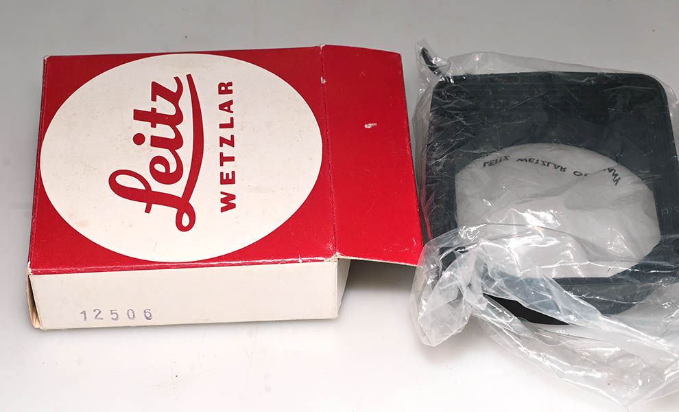 Leica 12506 lens hood for21/4 super angulon-R lens