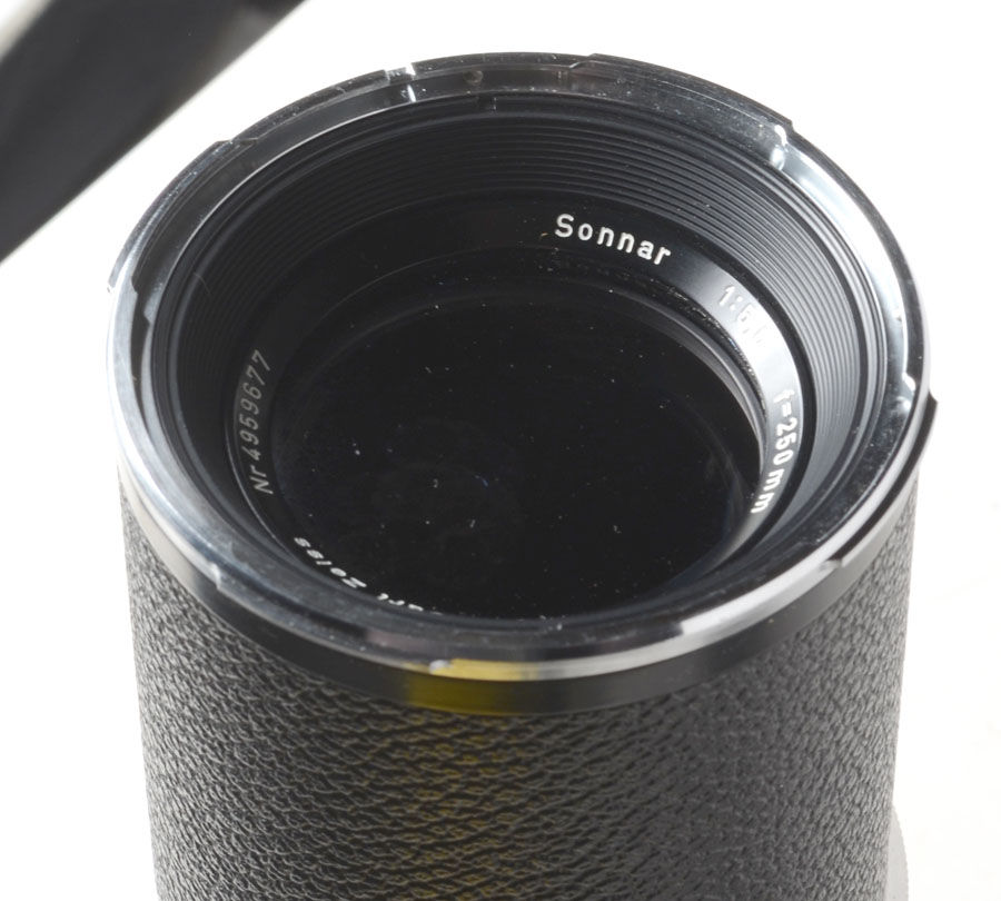 Thumbnail: Zeiss 250mm sonnar lens for Rolleiflex SL66