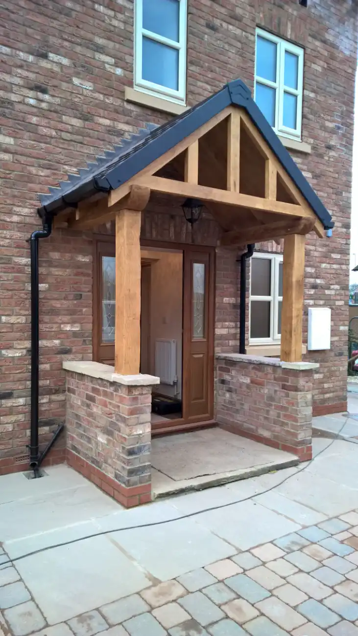 House renovation in Howden.
Transformation and enlargement of a derelict 1970's house in Howden