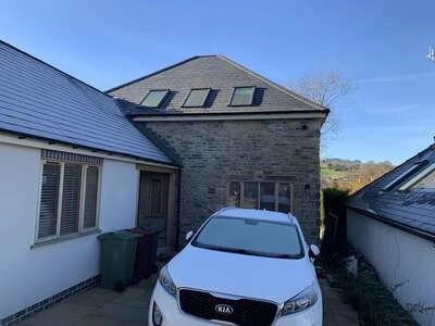 Green Belt Renovation
Bungalow raised half a storey and garge conversion to provide maximum living space increase in the green belt.