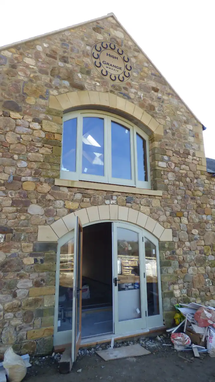 Northallerton Farmhouse New Build with a bridge link.
Phase one of major improvements to a rural site near Northallerton.  A bridge link connects the new master bedroom suite with the original house.