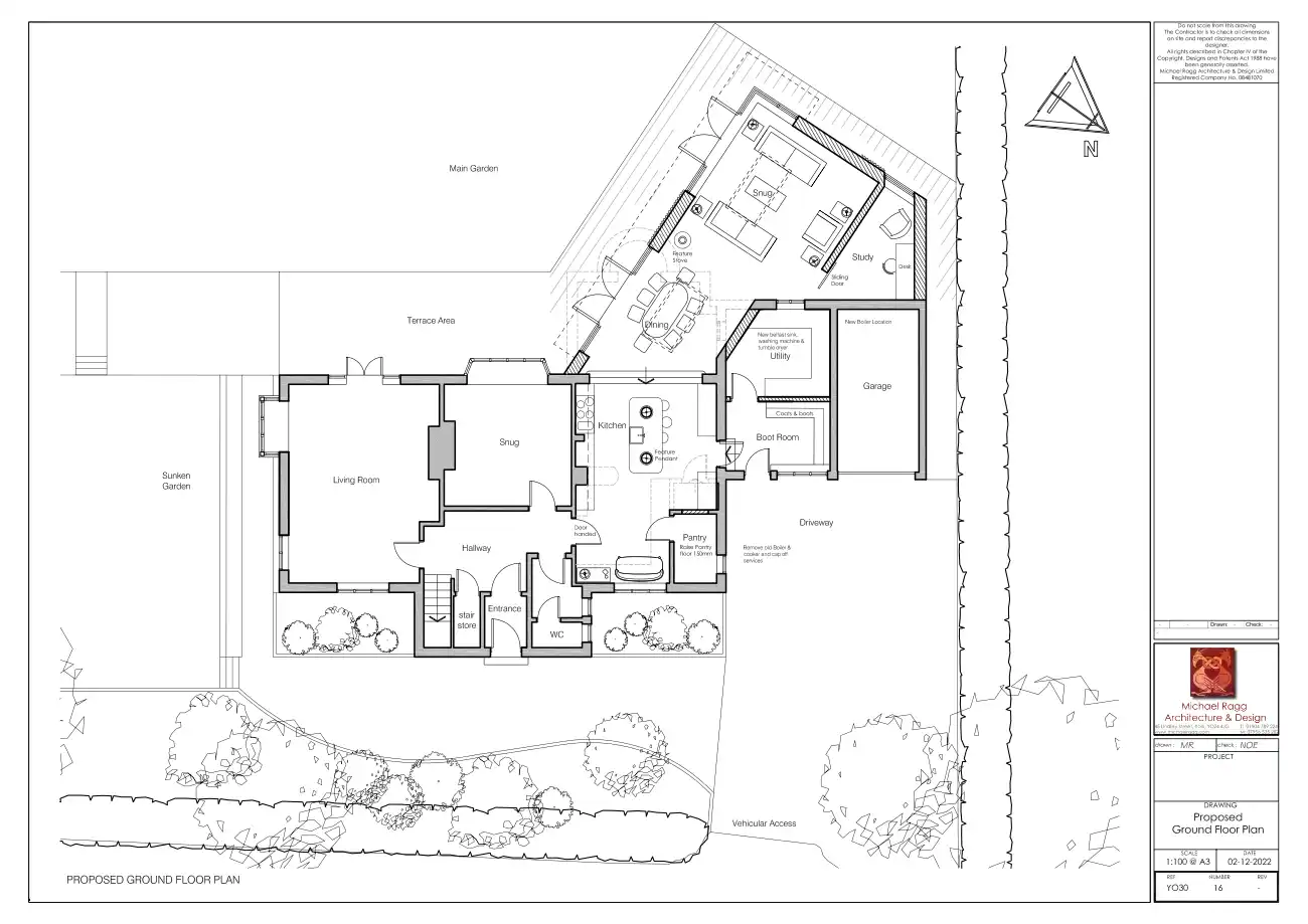 Contemporary extension to a period property in York.
Striking modern extension with Crittall windows to echo the existing building and showcase the beautiful garden. 