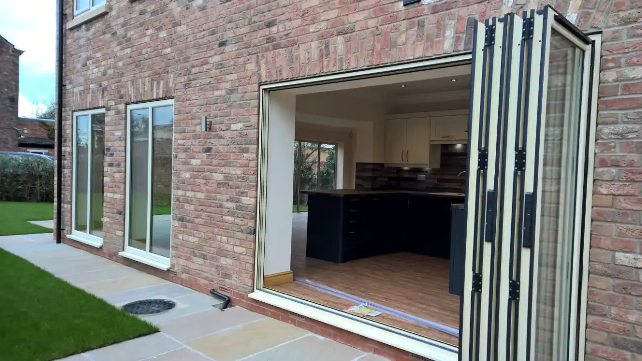 House renovation in Howden.
Transformation and enlargement of a derelict 1970's house in Howden