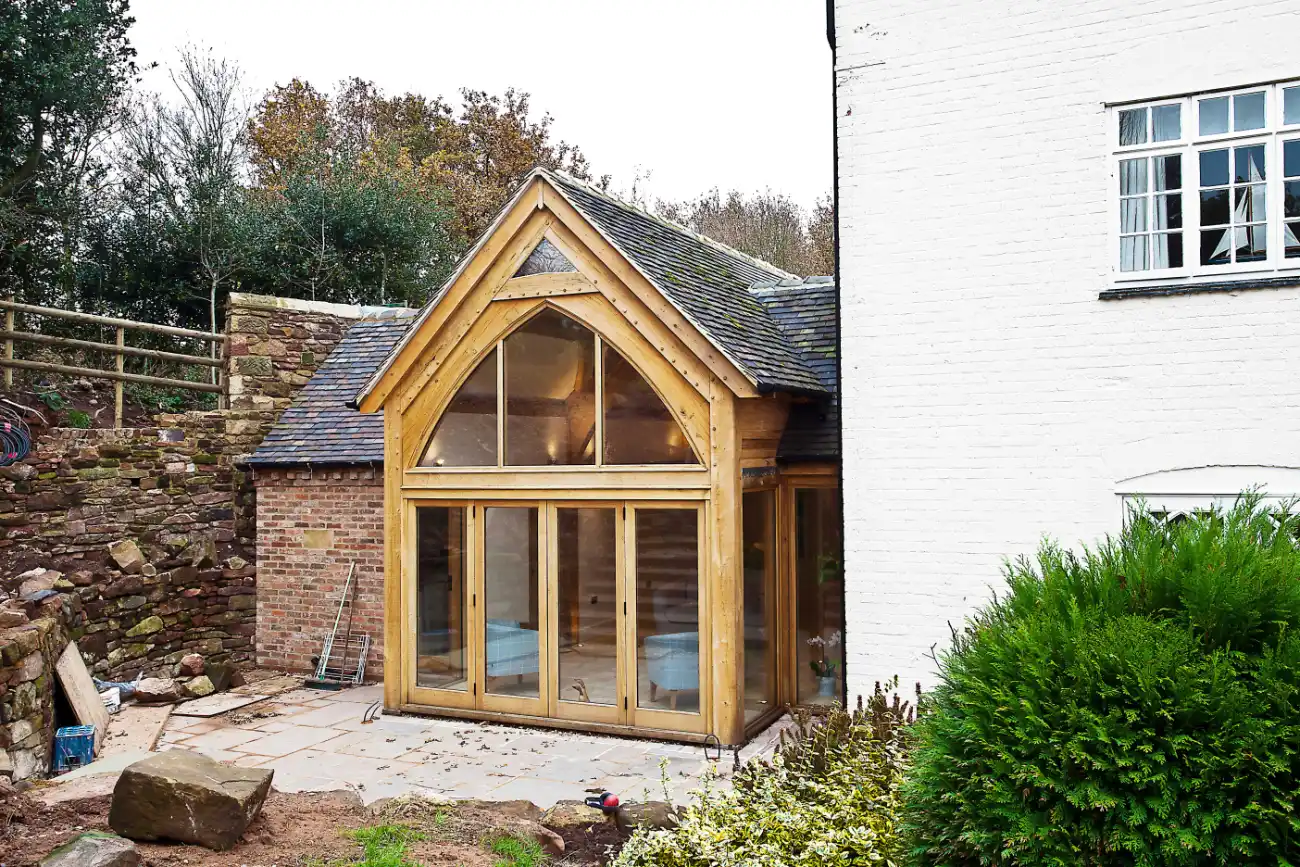 Oak Framed House Extension.
Oak Framed House Extension to a farmhouse in the Peak District