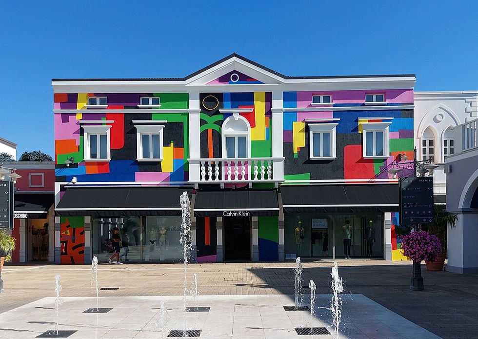 Calvin Klein unit at the entrance of Palmanova Village, IT, decorated in abstract style