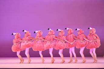 [中]《Alice in Wonderland》新作帶來新體驗