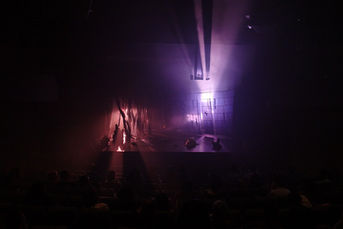 [中]《洞穴爆發：奇異毛球》如兩塊大拼圖