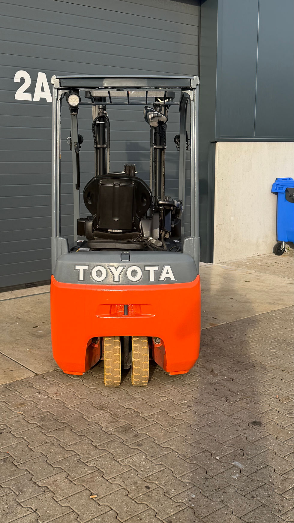 Thumbnail: Toyota 8FBE20T 3.3m HH 2000kg met vorkensteller in zeer mooie staat