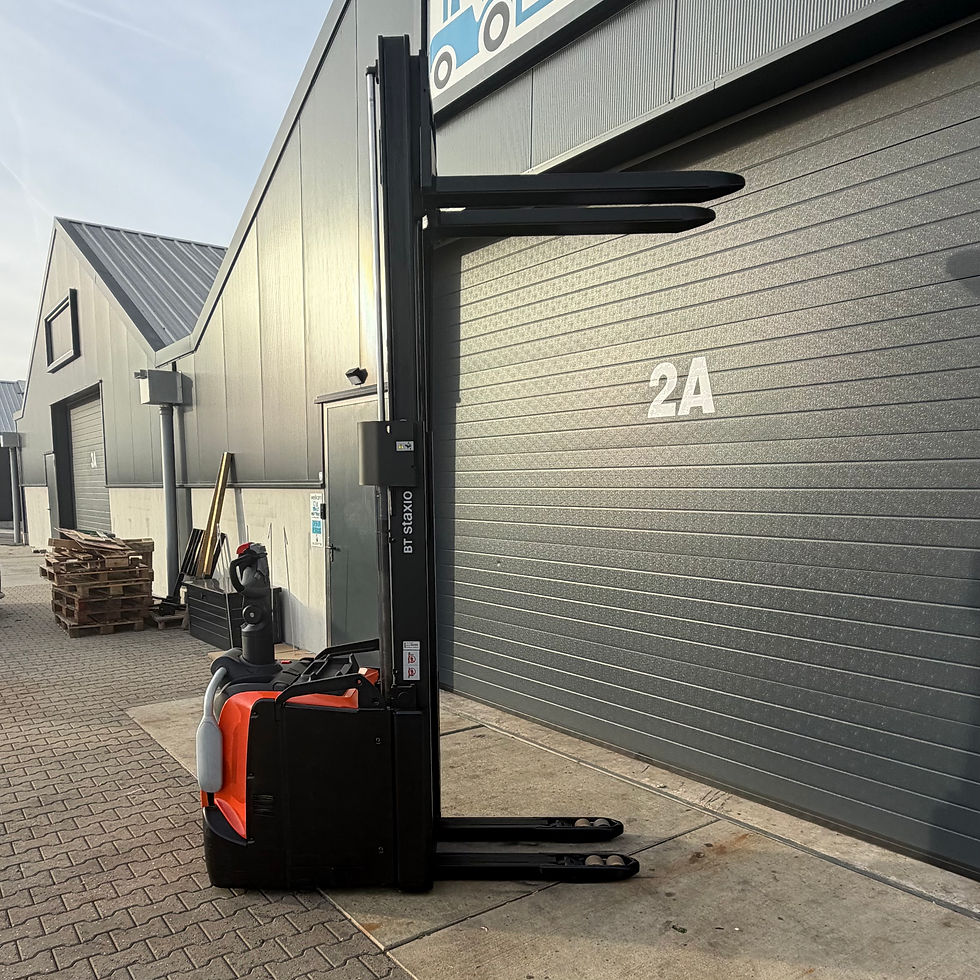Thumbnail: BT Toyota stapelaar SPE 140L 2.8 M HH 2021 869 uur 100% batterij