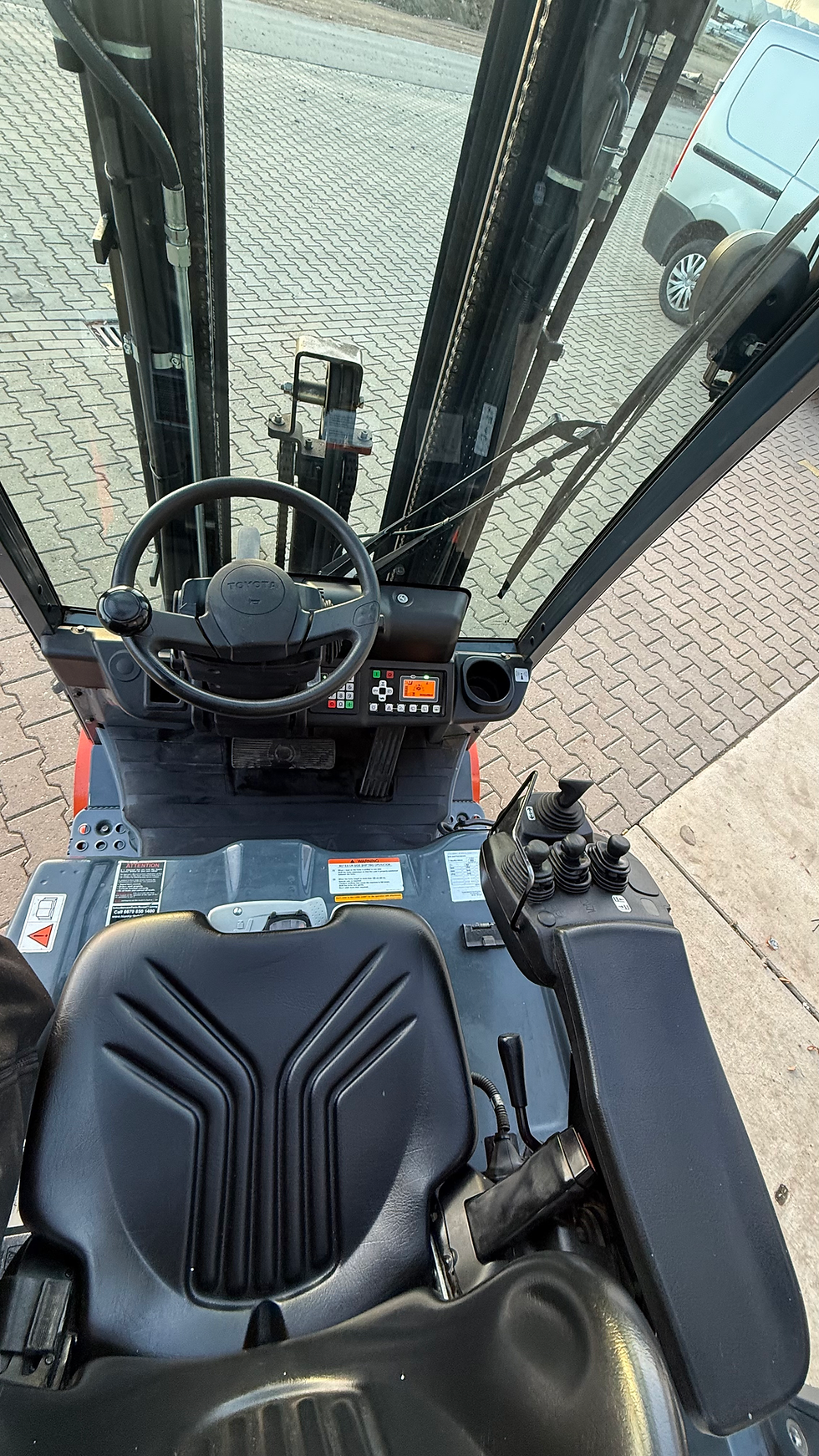 Thumbnail: Toyota 8FBE15T/2020/4.7m hefhoogte/1500kg/weinig uren
