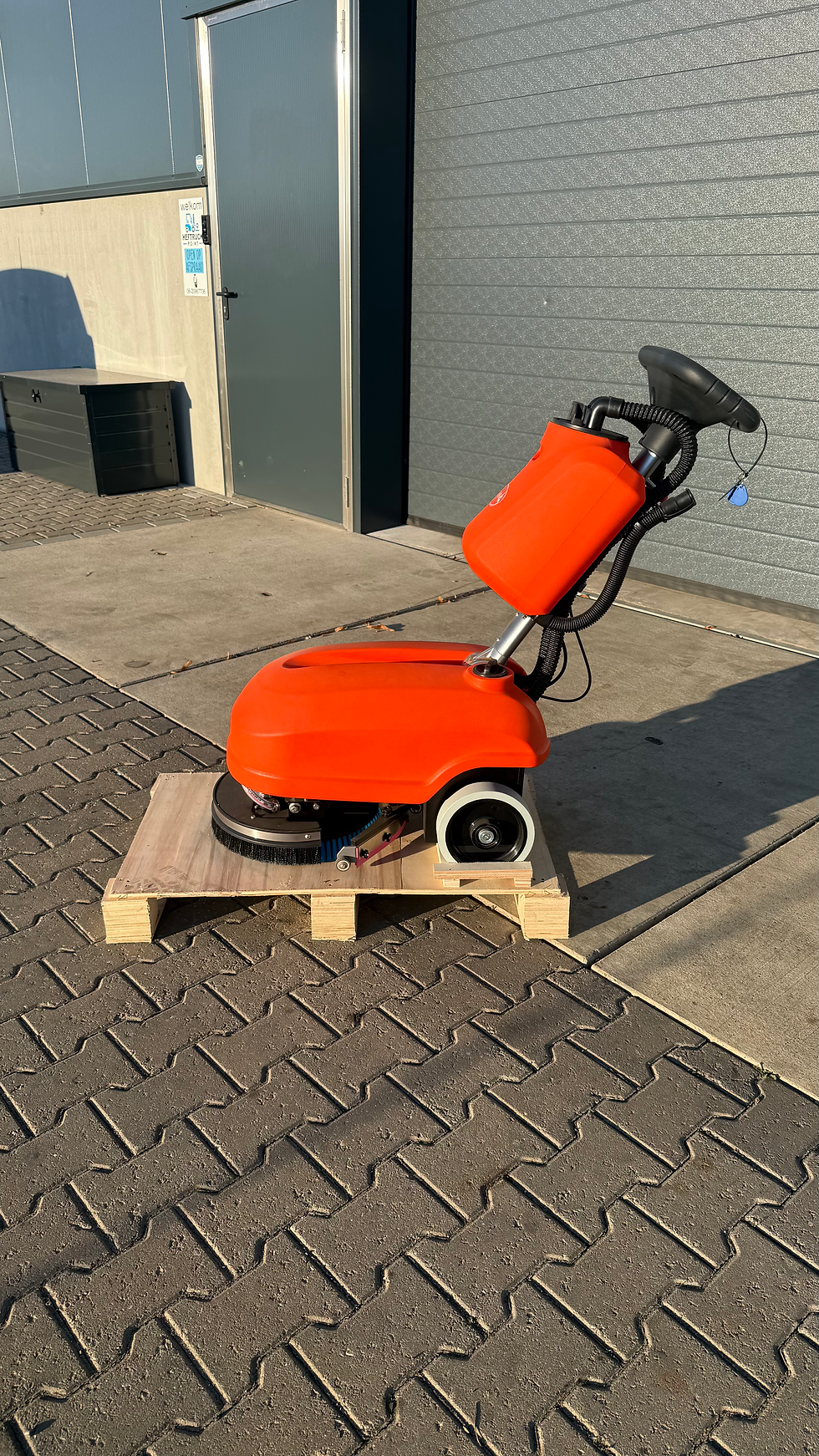 Thumbnail: Noblelift NB380 mini schrobzuigmachine NIEUW UIT VOORRAAD