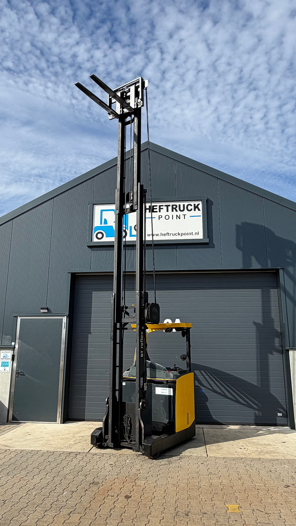 Thumbnail: Mast omhoog RRE160 Toyota Reach Truck