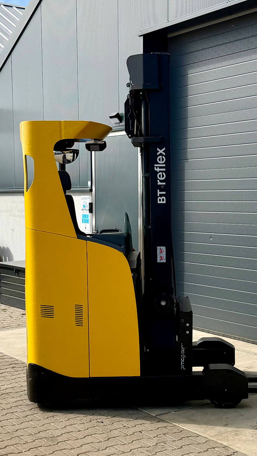 Zij aanzicht RRE160 Toyota Reach Truck