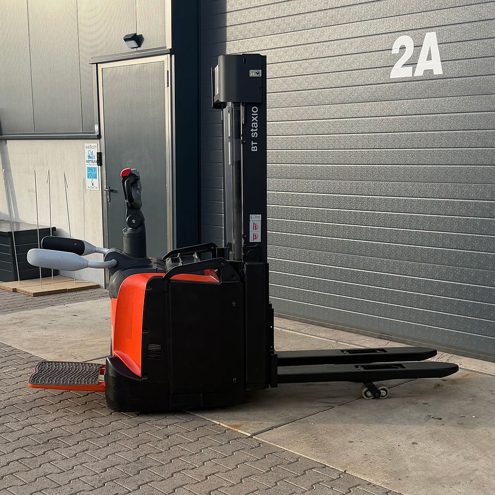 Thumbnail: BT Toyota stapelaar SPE 140L 2.8 M HH 2021 869 uur 100% batterij