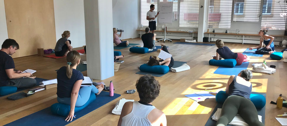 VOLTA YOGA Vinyasa Teacher Training.jpeg