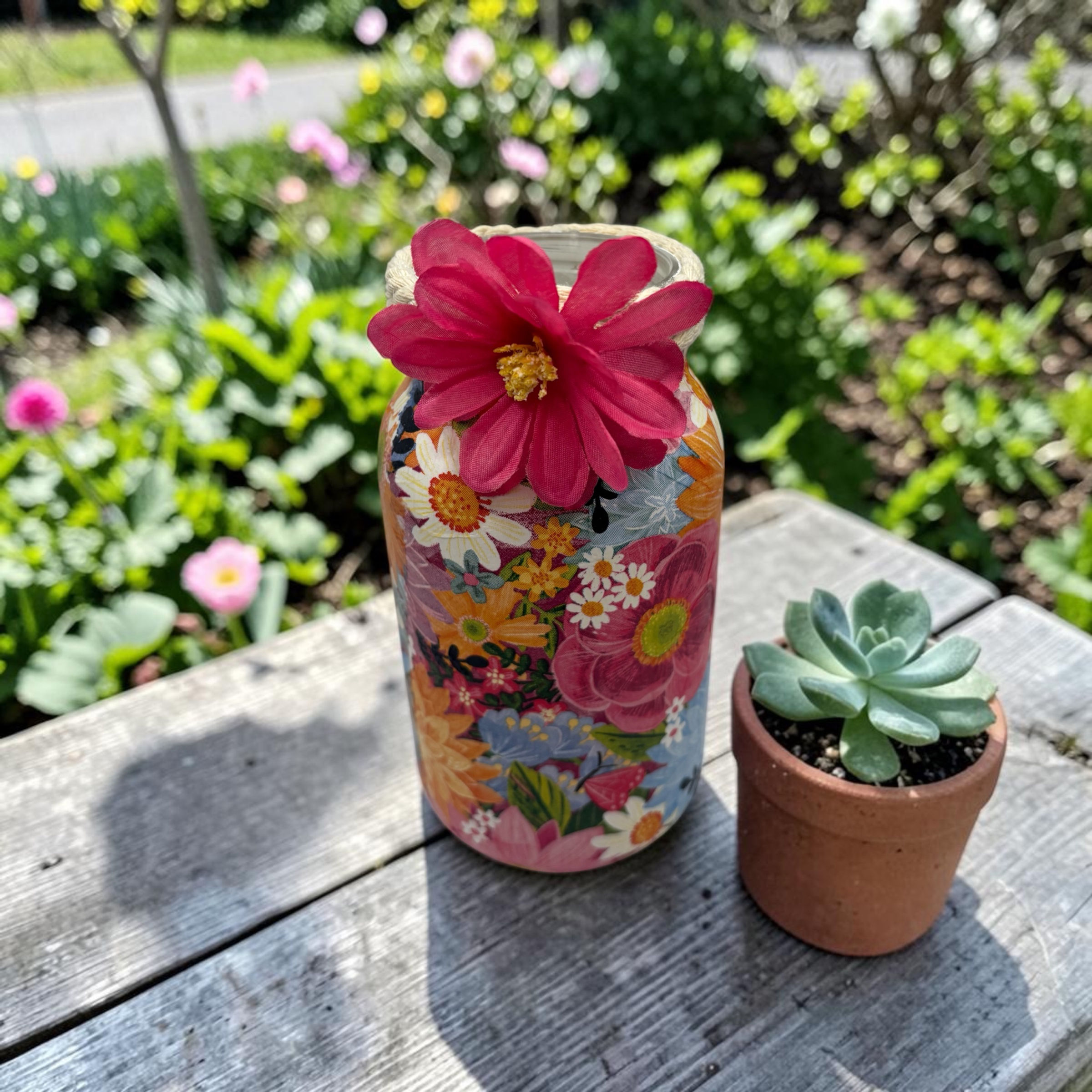 Vase for a Cause Pink Daisy