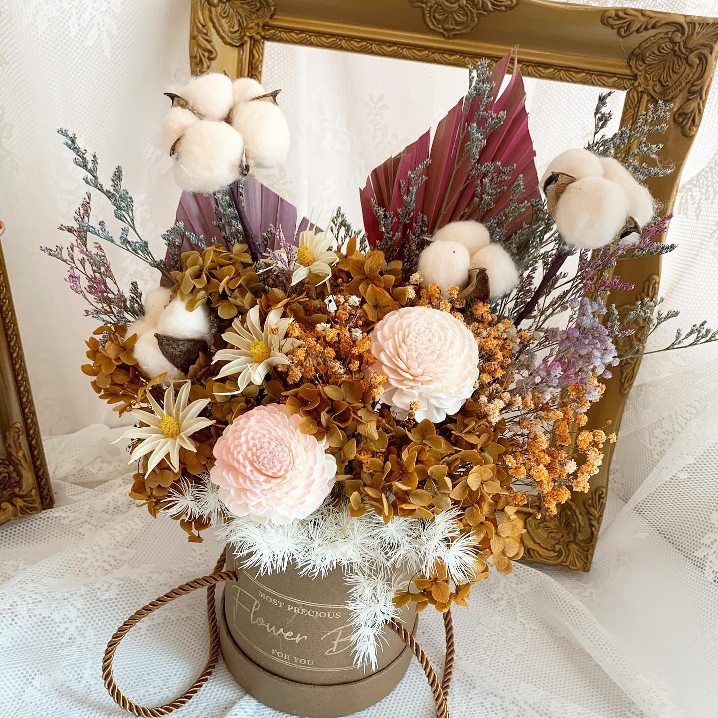 Floria Opening Dried  Flower Box