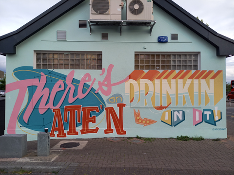 Boost your business’s appeal with a unique hand-painted mural that makes a lasting impression on customers.