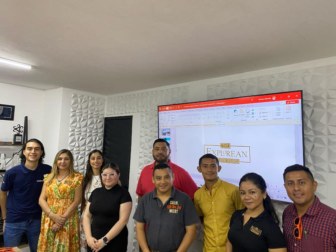 Pluma Verde Travel by FraVEO participó en una capacitación impartida por Azabache