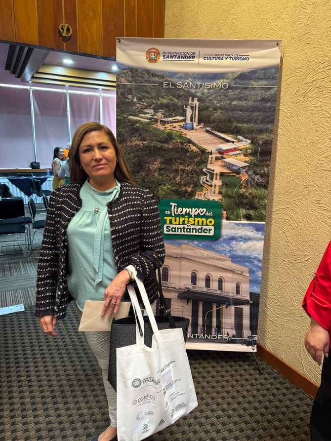 Vive más Viajando by FraVEO se capacita acerca de Colombia