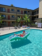 2700 Ellendale 