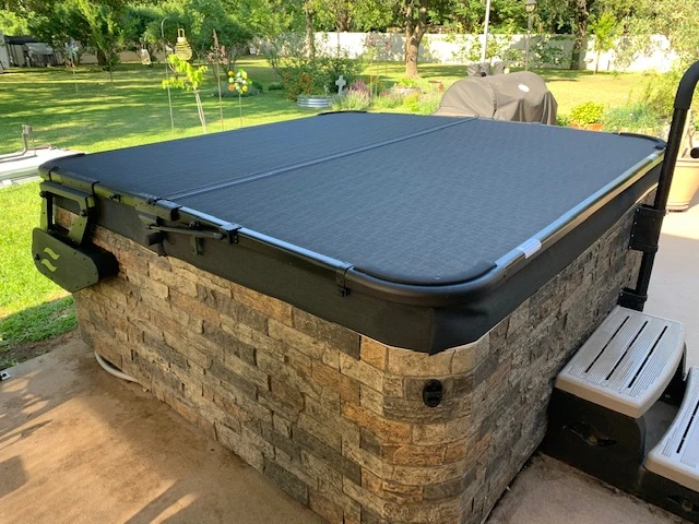 role of hot tub covers