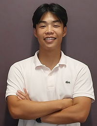 Ivan Liang - Headshot.jpg
