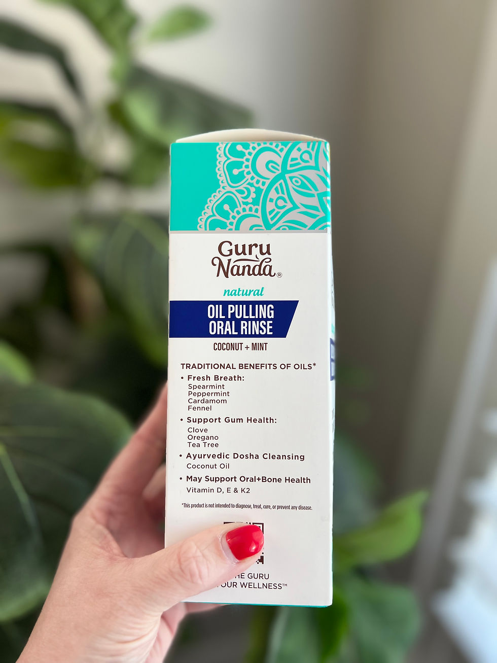 GuruNanda Coconut Oil Pulling (Mickey D), Fresh Breath & Whitening Mouthwash, 7 Essential Oils & Vitamins for Healthy Teeth & Gums, Alcohol-Free, 8 oz