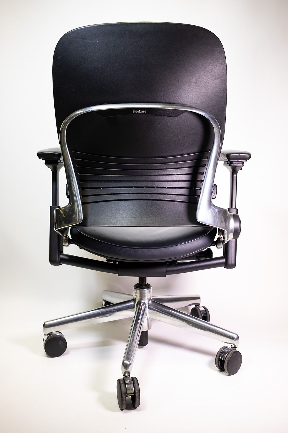 Thumbnail: Leap V2 Leather