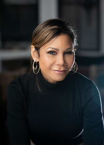 corinne roberts headshot.jpg