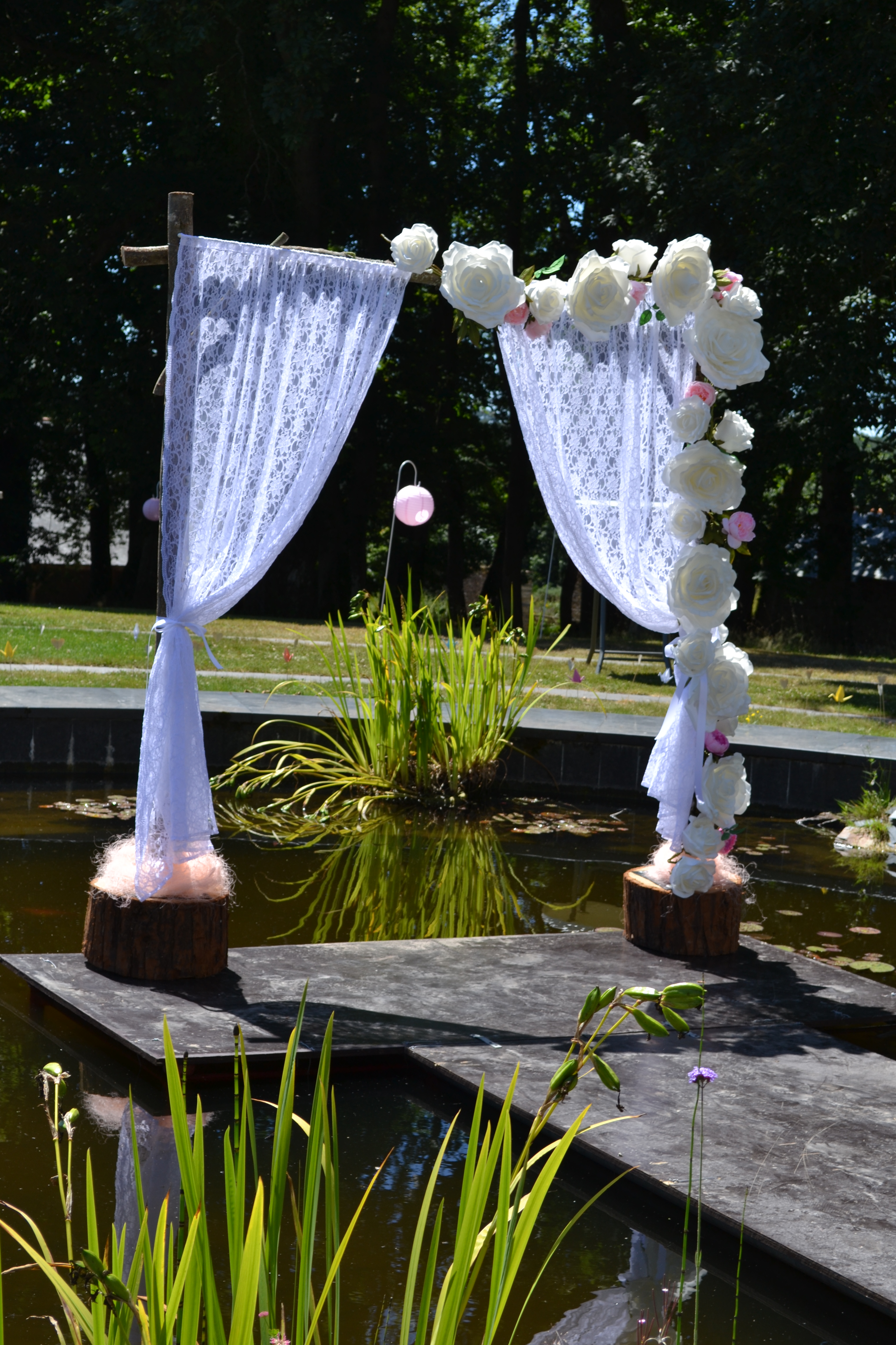 Rose pâle, Argent et Blanc