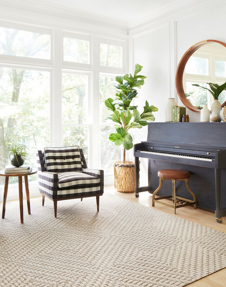 10 Ways To Decorate Around A Piano