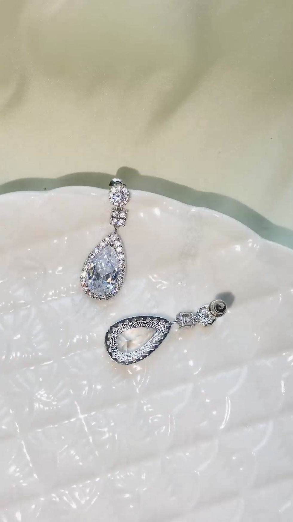 Thumbnail: ER02460 Earrings