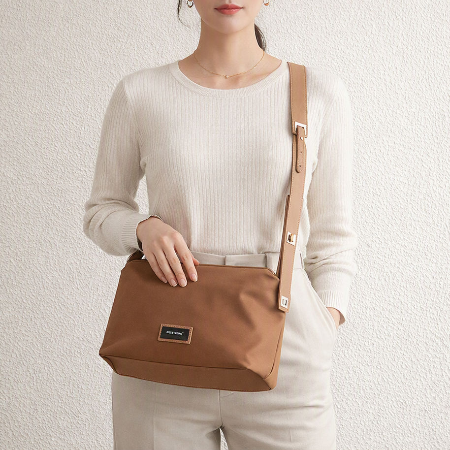 Thumbnail: BC03073 Crossbody bag