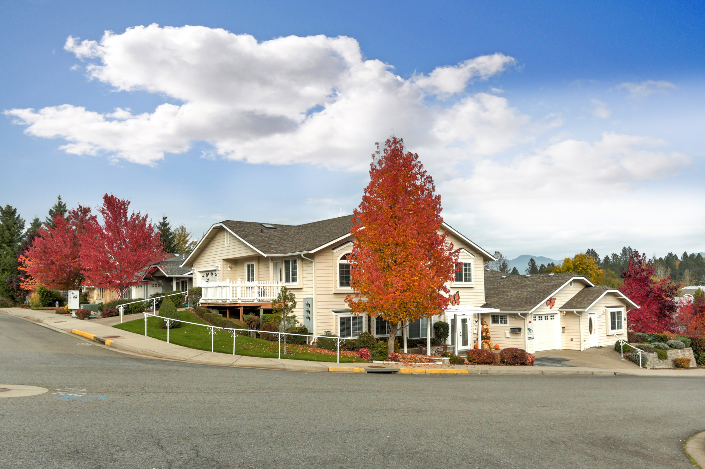 to Horizon Village, Oregon's Best 55+ Senior Living Community