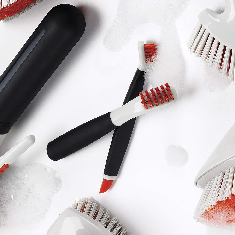 Miniatura: OXO Good Grips Kit De Cepillos Para Limpiar La Cocina Y El Baño, Color Naranja