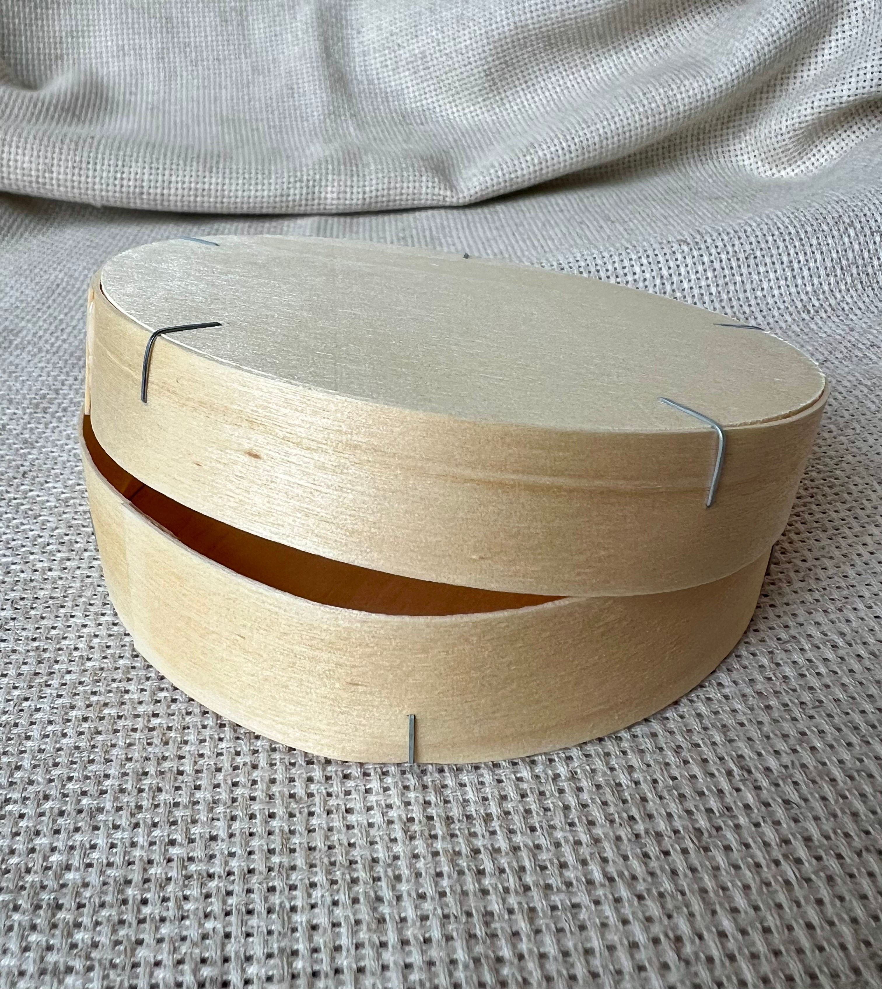 Кругла деревʼяна коробка для сиру камамбер, шт