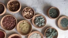 Argilas e o ciclo menstrual: as cores ideais para cada fase