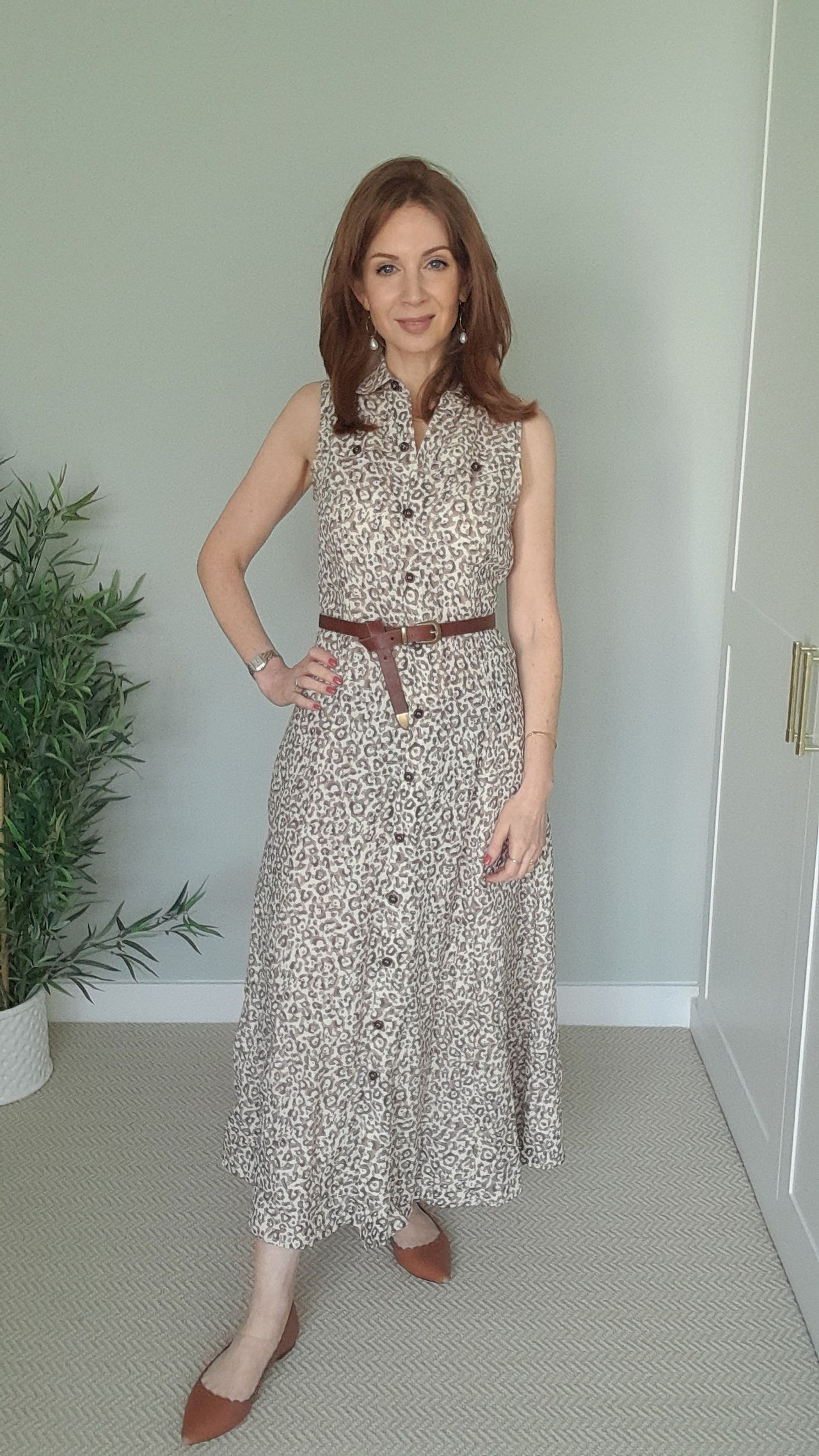 Keren Beaumont in summer business style