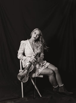 Natalie Pontikes, shot by Julia Tomford